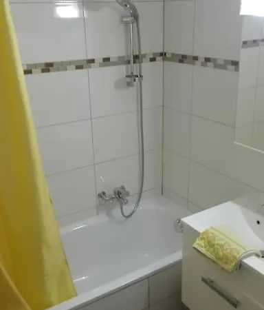 Apartment Traversant Secteur Violettes